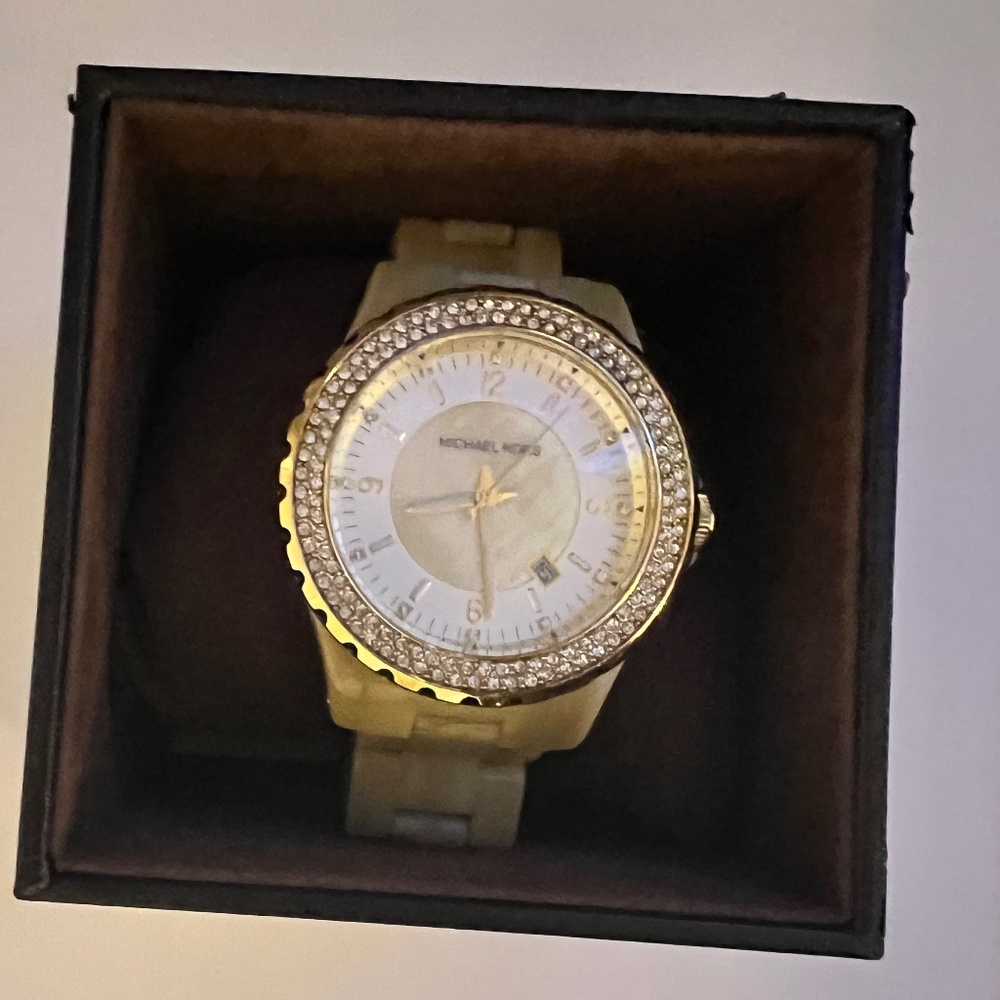 Michael Kors  tortoise shell watch